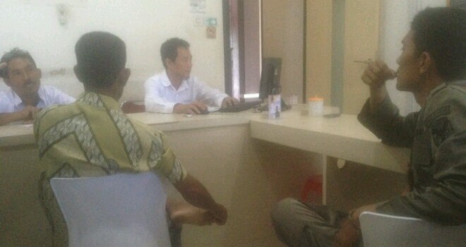 Warga protes ke PLN rayon muara bulian karena tagihan membengkak.