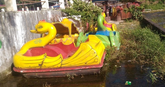 Sepeda bebek yang terdapat didanau kerinci yang sdah tidak terurus lagi.