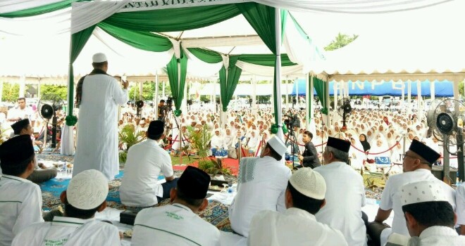 Maulid Akbar Pemerintah Kota Jambi di halaman Balaikota Jambi.