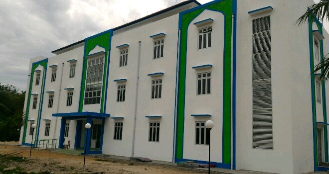 Pondok Pesantren Annur yang terletak di Tangkit, Kecamatan Kumpeh Ulu, Kabupaten Muaro Jambi.