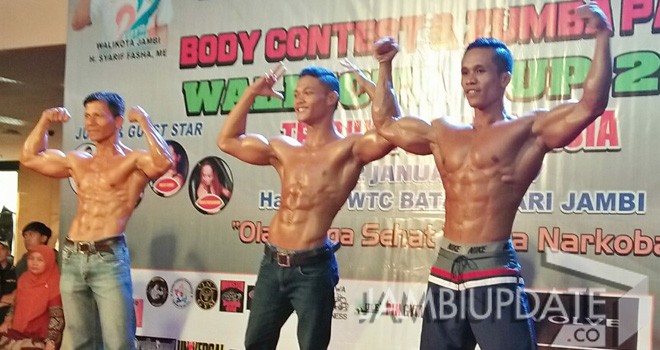 Binaragawan saat  mengikuti kegiatan Jambi Berotot di pelataran Mall WTC.