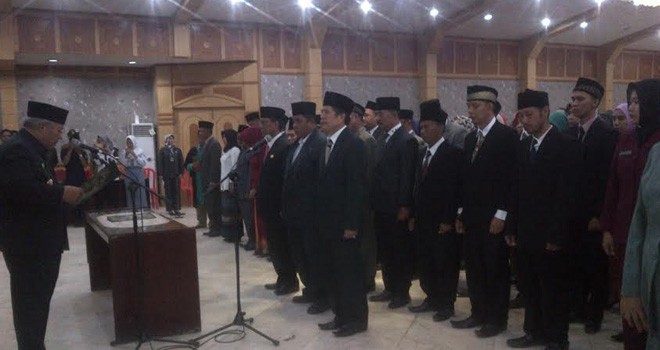 Pelantikan 61 pejabat eselon 3 dan 4 oleh Bupati tanjung Jabung Barat.