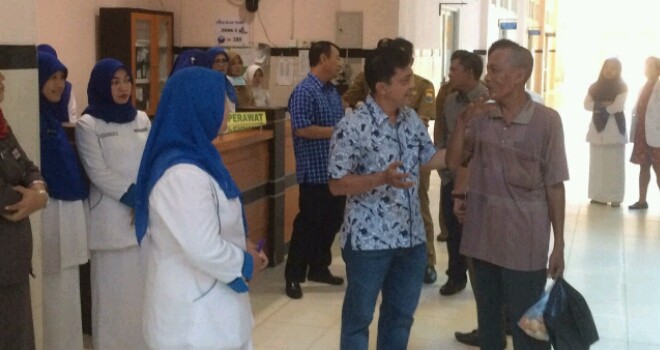 Anggota DPRD Provinsi Jambi sidak di RSUD Raden Mattajer Jambi.