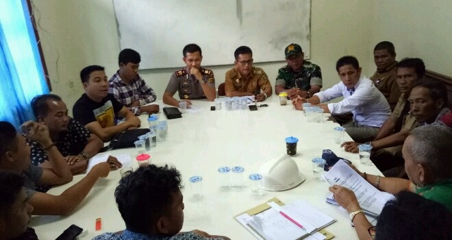 Pertemuan antara Wabup Bungo Safrudin Dwi Apriyanto dengan warga Babebo.