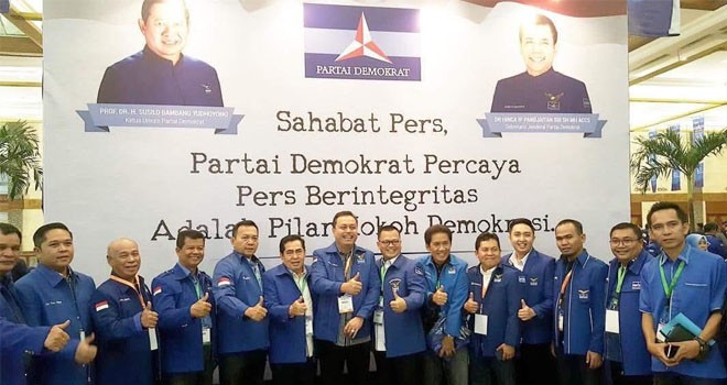 Fauzi Ansori bersama pengurus DPD dan DPC Demokrat Jambi pada acara konsolidasi DPP di Jakarta, Selasa (7/2) kemarin.