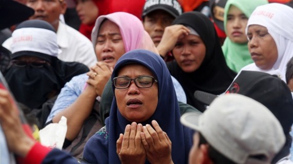 Massa honorer unjuk rasa menuntut diangkat menjadi CPNS. Ilustrasi Foto: dok.JPNN.com
