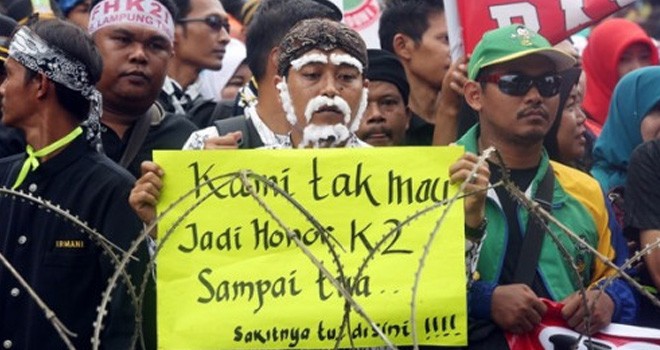 Tenaga honorer K2 saat aksi unjuk rasa. Ilustrasi Foto: dok.JPNN.com