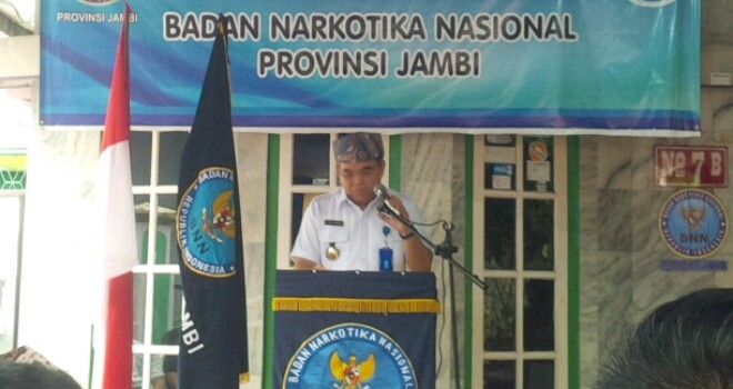 Wagub saat meresmikanrumah damping milik Badan Narkotika Nasional Daerah (BNNP) jambi. 