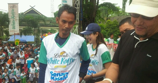 Yasir peserta senam yang mendapatkan hadiah mobil