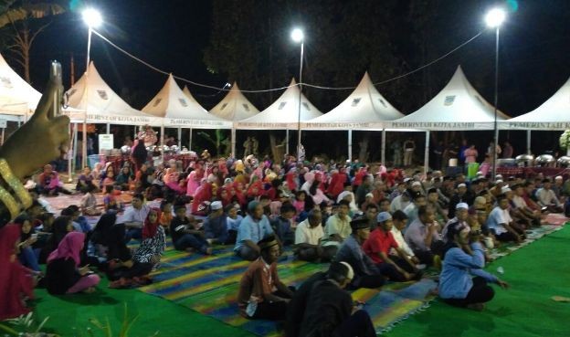 Warga RT 49 Kelurahan Kenali Asam Bawah