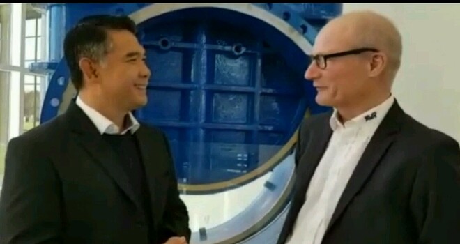  Wali Kota Fasha berdiskusi dengan pimpinan AVK Denmark