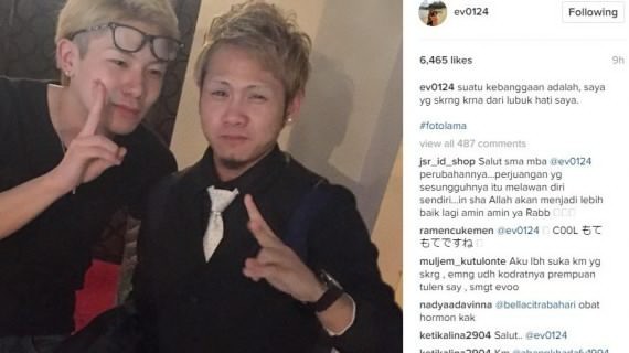 Salah satu foto lama yang dipajang Evelyn di akun Instagram miliknya. Dalam foto ini, mantan istri Aming Sugandhi itu terlihat berjanggut. Foto: Instagram