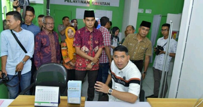 Walikota Jambi pada acara Launching Integrasi Pelayanan PATEN Kecamatan dengan BPJS Kesehatan di Kecamatan Jambi Timur, Sabtu (8/4).