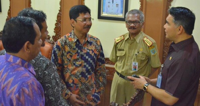 Wako Fasha menyambut pimpinan DPRD Kabupaten Ngawi Provinsi Jawa Timur yang melakukan studi banding ke Pemerintah Kota Jambi.