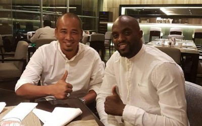 Sissoko (kanan) bersama Dirop Mitra Kukar, Suwanto (kiri) (Instagram @suwantokukar) 