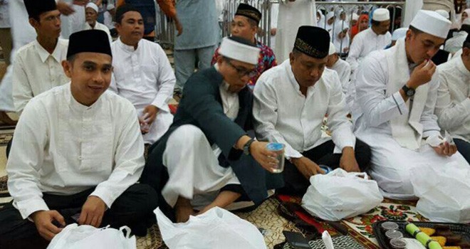 Wasekjen DPP PAN, Dipo Ilham Djalil saat mengahdiri acara buka bersama sunnah dan tablig akbar di Majid Al Falah, Senin (24/4) kemarin.