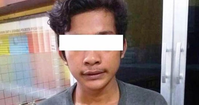 Tersangka pencambulan.