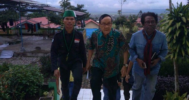 Terlihat akbar tanjung yang datang ke kerinci.