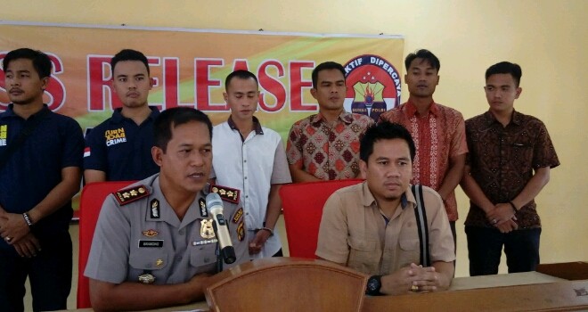 Pelaku berhasil di amankan polisi usai habisi nyawa teman. 