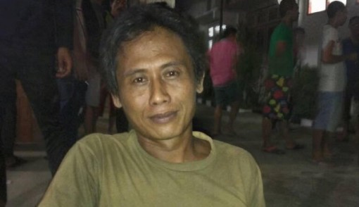 Eko Riyanto, TKI di Malaysia asal Pati, Jawa Tengah, ditemui di Dinsosnaker Kalbar setelah dideportasi Malaysia melalui perbatasan Entikong Kalbar-Serawak, Rabu (5/3). Foto: ACHMAD MUNDZIRIN/JPNN.com