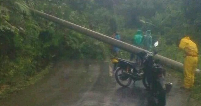 Longsor di Muarasiau, merangin.