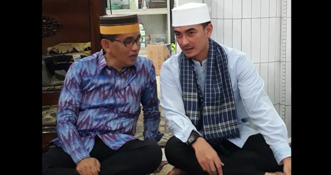 H Bakri bersama Gubernur Jambi Zumi Zola Zulkifli pada acara buka bersama anak yatim se-Kota Jambi.