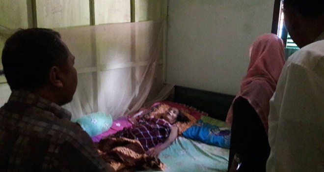 H A Rahman dan rombongan We Love Fasha menjenguk Miah yang sudah setahun terbaring di rumah sakit.