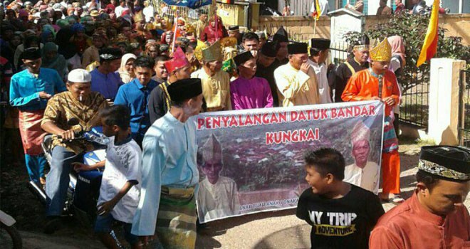 Tradisi upacara adat suku asli Desa Kungkai, Kecamatan  Bangko, Kabupaten Merangin. 