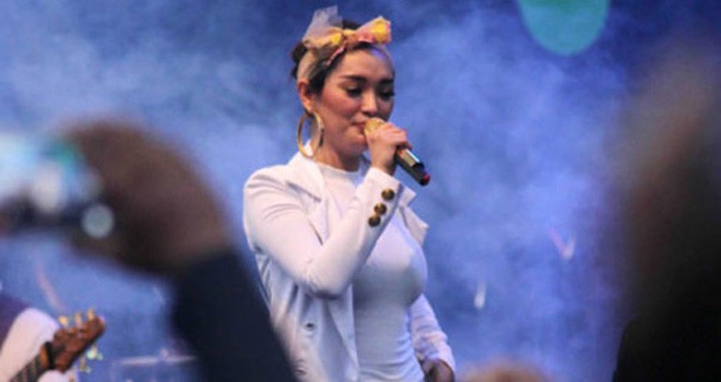 Zaskia Gotik Ilustrasi by: Qodrat/Radar Banten