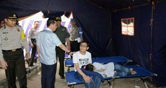 Bupati Batanghari Syahirsah meninjau Poskotis di Simpang BBC Muara Bulian.