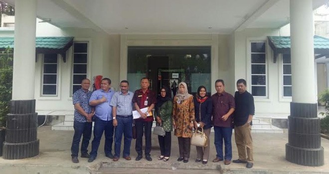 Foto bersama Delegasi Tiga Daerah Studi Banding.