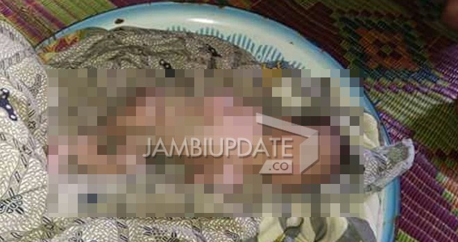 Bayi Laki-laki yang ditemukan di Depan Rumah warga.