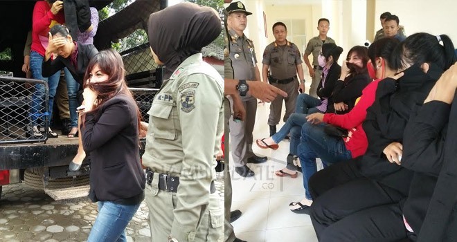 Satpol PP Kota Jambi saat menggiring wanita tanpa identitas beberapa waktu lalu.