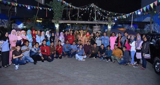 Walikota Jambi, Sy Fasha bersama mahasiswa asal Jambi yang berada di Kota Malang saat Rakernas Apeksi.