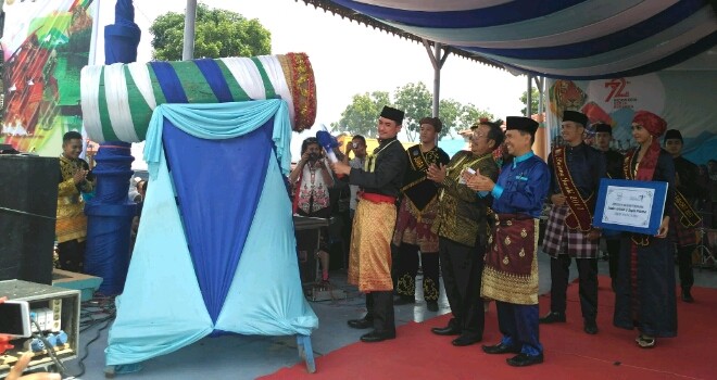 Gubernur Zola saat Buka Festival Masyarakat Peduli Danau Kerinci.