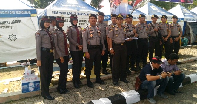 Ratusan Personil Polres Kerinci Dibantu Polda Jambi Disiagakan Dilokasi FMPDK.