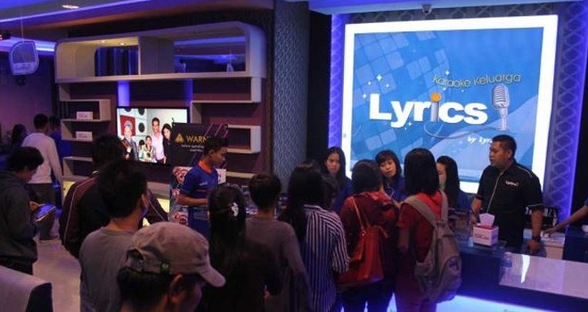 Lyrics Karaoke Jambi yang berada di Lantai 3 Jamtos.