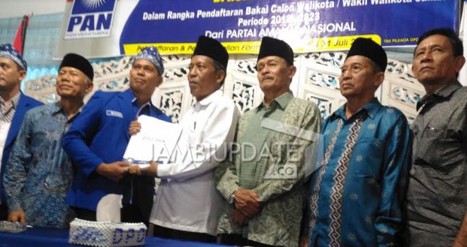 Abdullah Sani Resmi Mendaftar ke PAN.