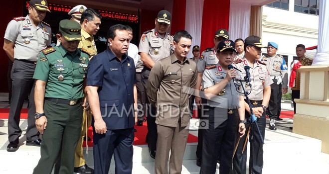 Kapolri, Jenderal Polisi Tito Karnavian saat melakukan kunjungan kerja ke Polda Jambi.