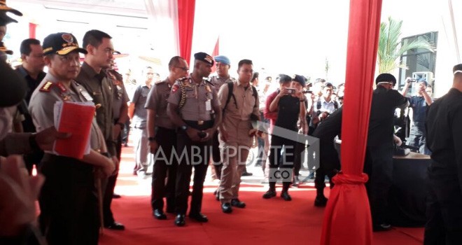 Polda Jambi Musnahkan Ratusan Senjata Api Rakitan.