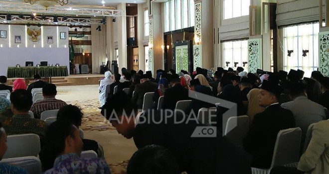 Pelantikan pejabat eselon III dan IV Pemkot Jambi.