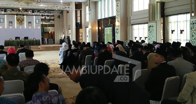 Suasana menjelang pelantikan pejabat eselon III dan IV Pemkot Jambi.