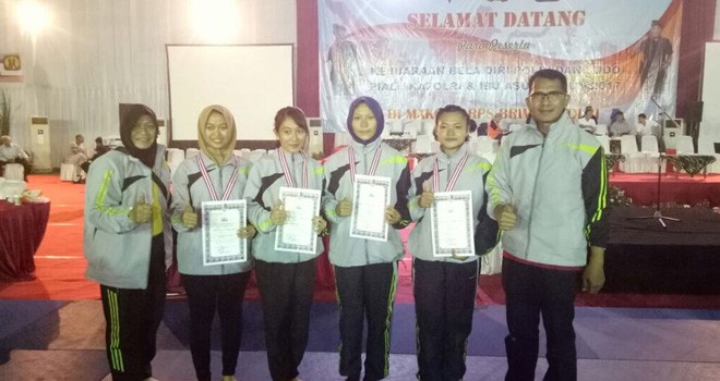 Atlet polda jambi dan jajaran yang berhasil meraih medali.