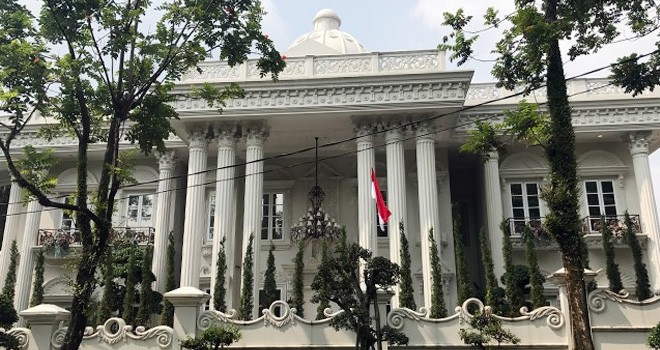 Rumah mewah milik bos First Travel di Sentul City (DHIMAS GINANJAR/JAWA POS)