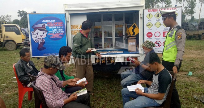 Pustaka Keliling Polres Tanjabtim.