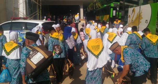 CJH Kloter 22 mulai datang ke Asrama Haji.