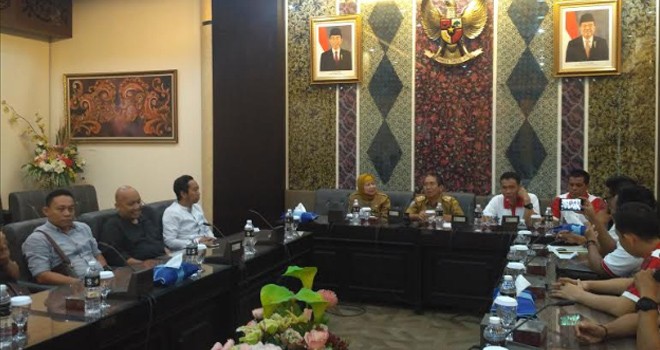 Sekretariat DPRD Provinsi Jambi bersama Jurnalis melakukan kunjungan ke Provinsi Jawa Timur.