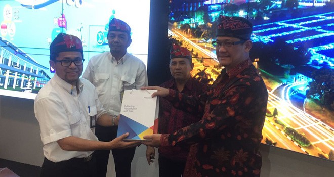 Pemprov Jambi melakukan kerja sama dengan Angkasa Pura II untuk pemanfaatan lahan Pemprov menjadi lahan parkir operasional bandara Sultan Thaha Airport Jambi.