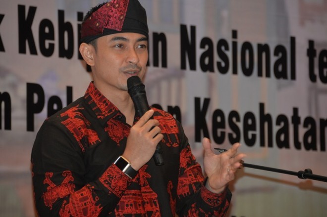 Gubernur Jambi, Zumi Zola Zulkifli.