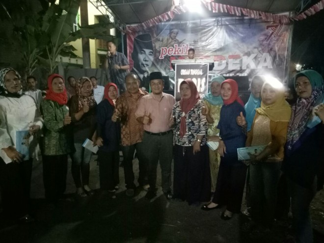 dr. Maulana merayakan Hut RI bersama warga Kota Jambi.